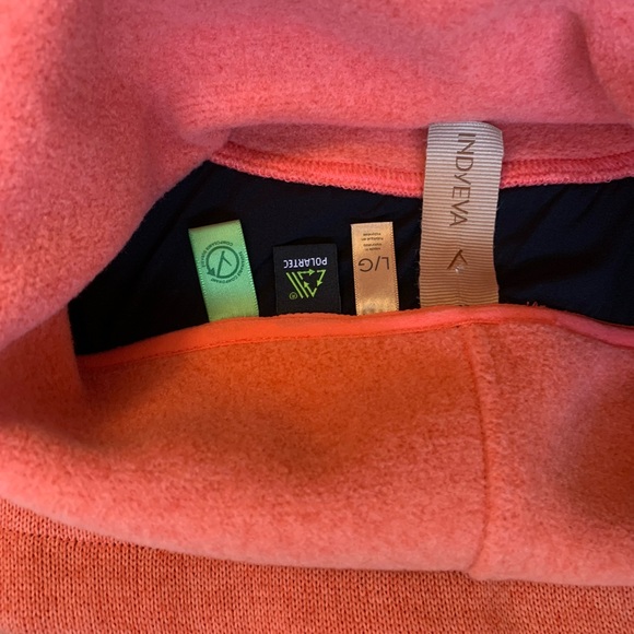 Indyeva Toga pullover NWOT - Picture 6 of 8